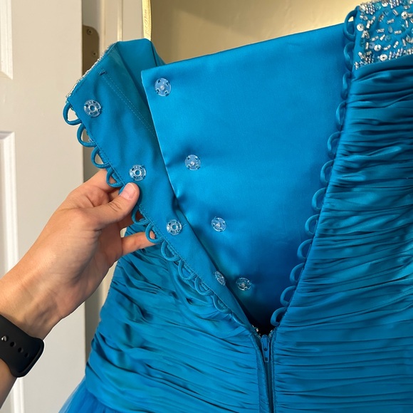 Women’s Formal Blue Dress / Evening Gown - Picture 8 of 10